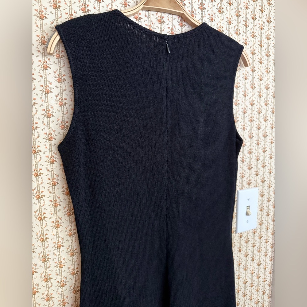 St. John Vintage Santana Knit Black Sleeveless Midi Sheath Dress | 6 - Picture 5 of 7